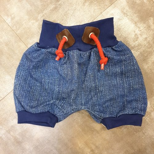 kurze Hose mit Lederpatch Gr. 86/92