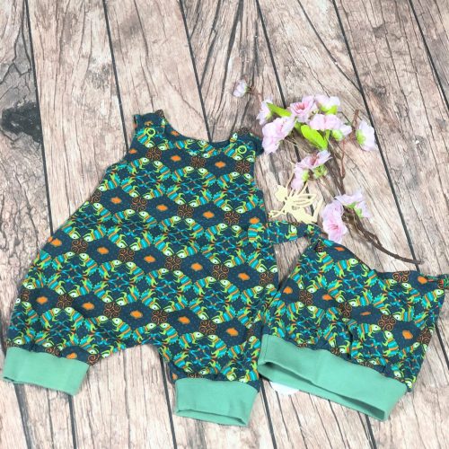 Sommerstrampler mit Mütze Gr. 50